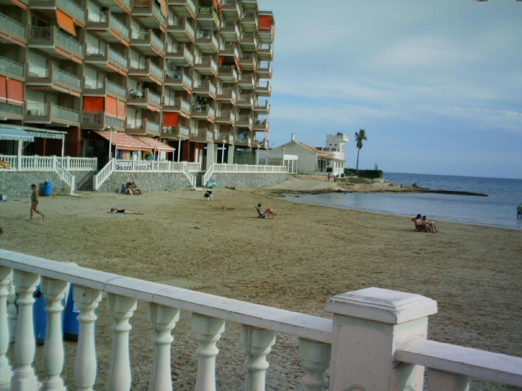 La Rosaleda Apartment Torrevieja Exterior photo